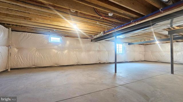 2645 LONGRIDGE DR, Hellertown, PA 18055