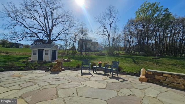 2645 LONGRIDGE DR, Hellertown, PA 18055