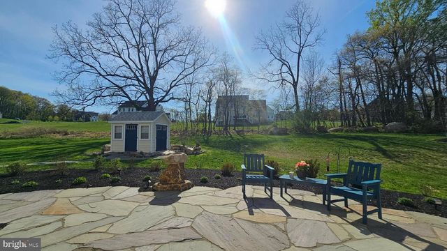 2645 LONGRIDGE DR, Hellertown, PA 18055