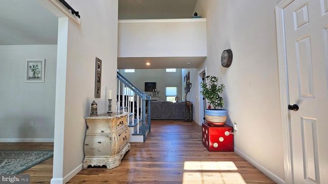 2645 LONGRIDGE DR, Hellertown, PA 18055