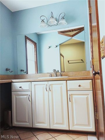 6172 Royalwood Road, North Royalton, OH 44133