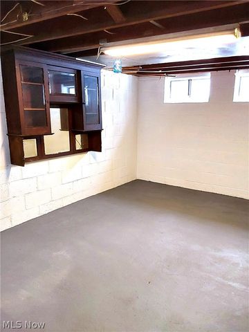 6172 Royalwood Road, North Royalton, OH 44133