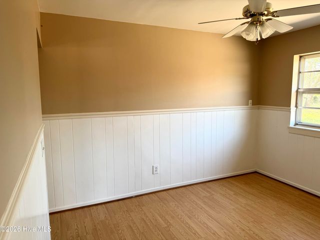 210 Cathay Road, Wilmington, NC 28412