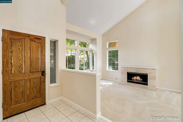220 Valley Glen Ln, Martinez, CA 94553