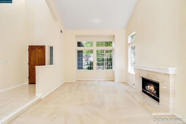 220 Valley Glen Ln, Martinez, CA 94553