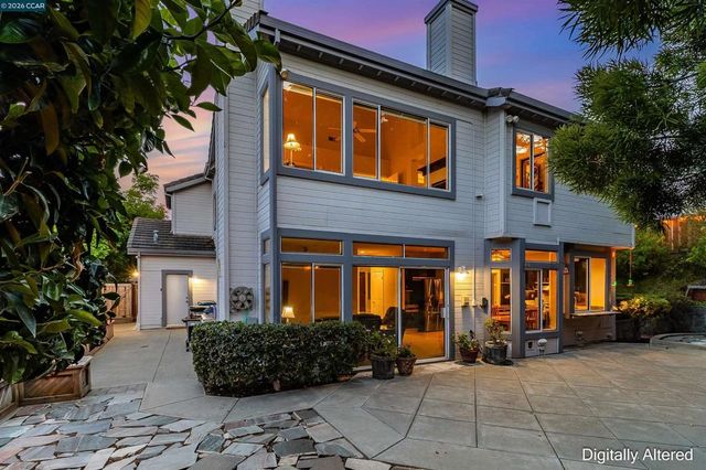 220 Valley Glen Ln, Martinez, CA 94553