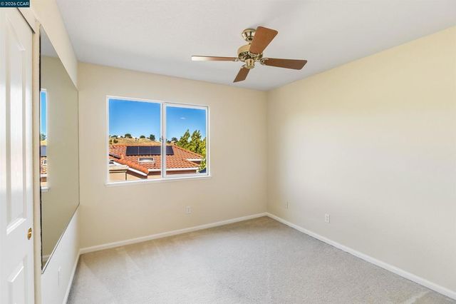 220 Valley Glen Ln, Martinez, CA 94553