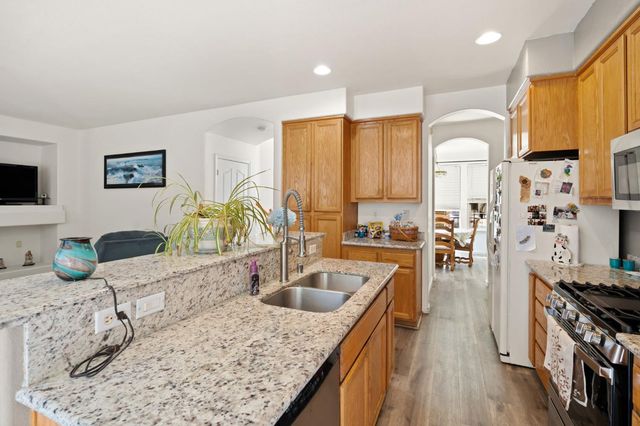 46 Bascom Ct, Sacramento, CA 95835