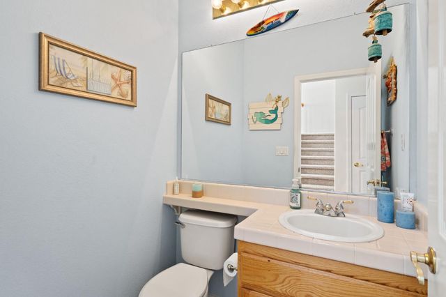 46 Bascom Ct, Sacramento, CA 95835