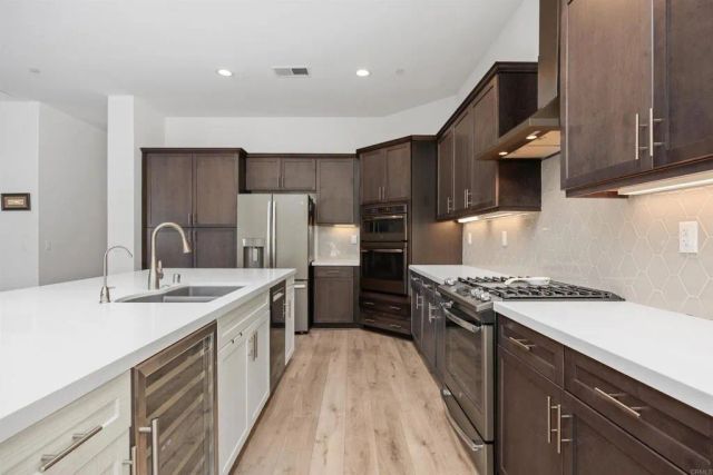 1941 Estancia Place, Escondido, CA 92029