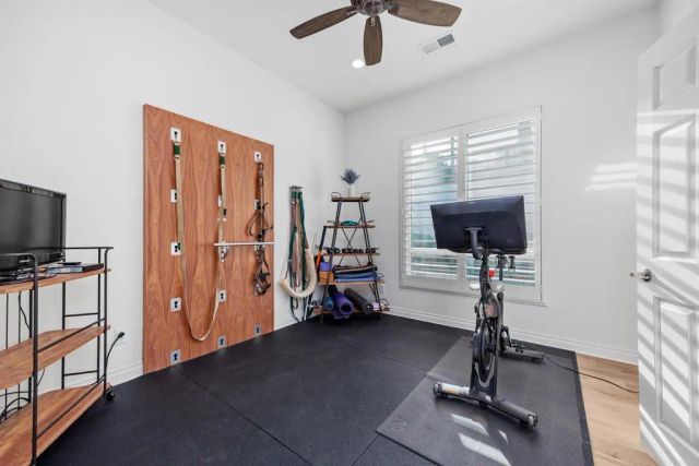 1941 Estancia Place, Escondido, CA 92029