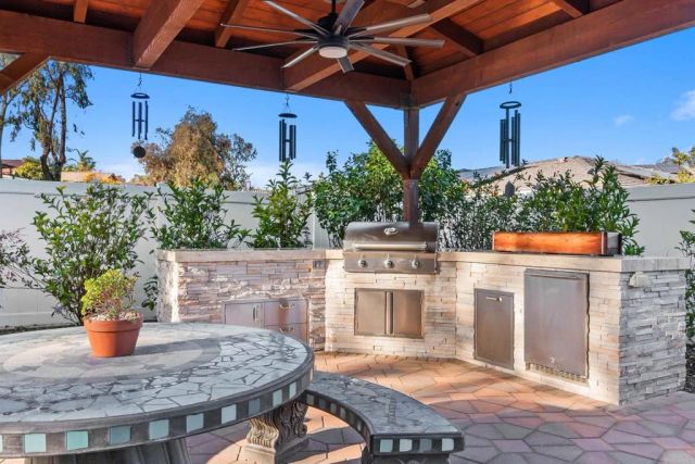 1941 Estancia Place, Escondido, CA 92029