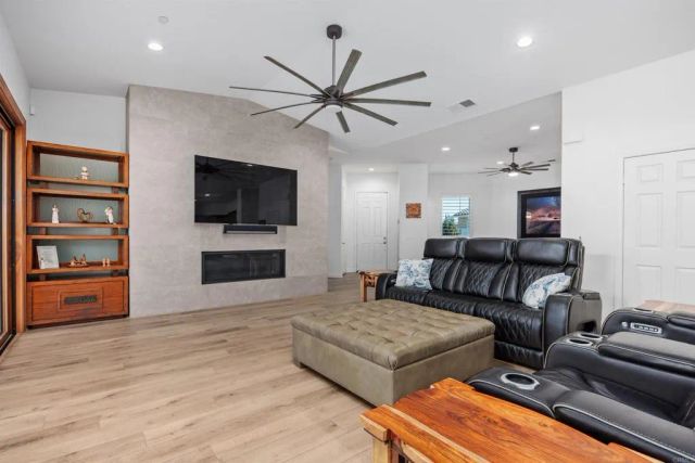 1941 Estancia Place, Escondido, CA 92029