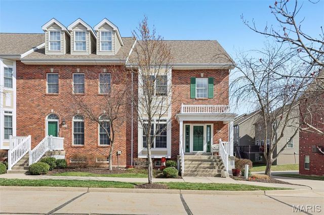 2408 N Larksong Drive, Wildwood, MO 63040