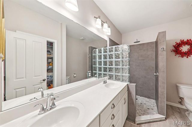 2408 N Larksong Drive, Wildwood, MO 63040