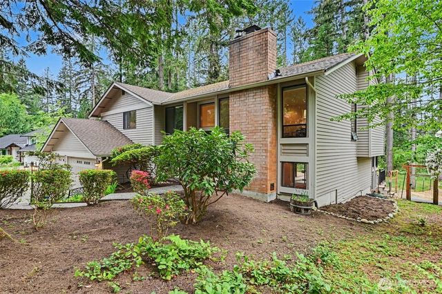22934 SE 37th St, Sammamish, WA 98075