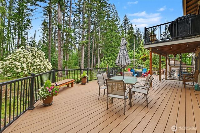 22934 SE 37th St, Sammamish, WA 98075