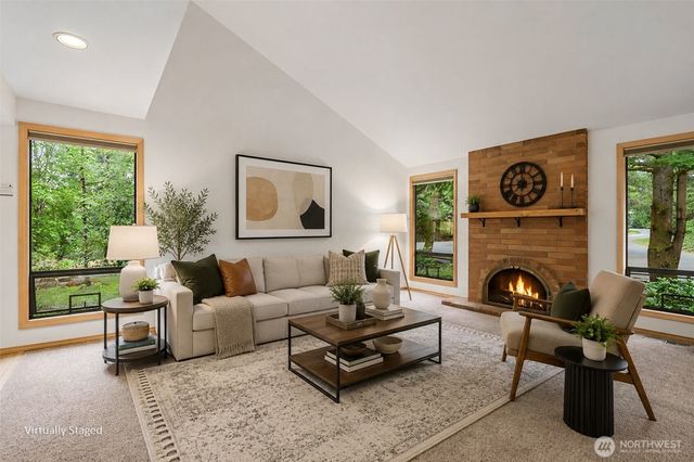 22934 SE 37th St, Sammamish, WA 98075