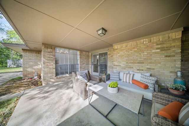 2904 Hunters Creek Place, Plano, TX 75075