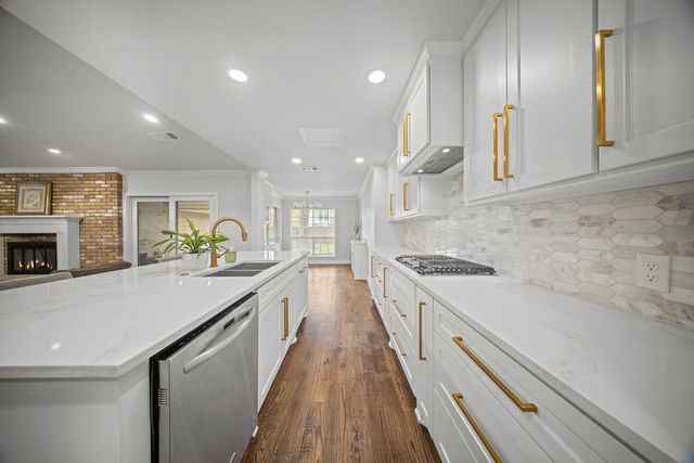 2904 Hunters Creek Place, Plano, TX 75075