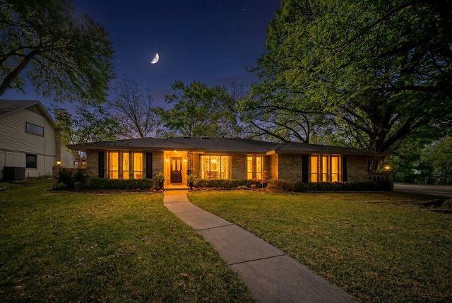 2904 Hunters Creek Place, Plano, TX 75075