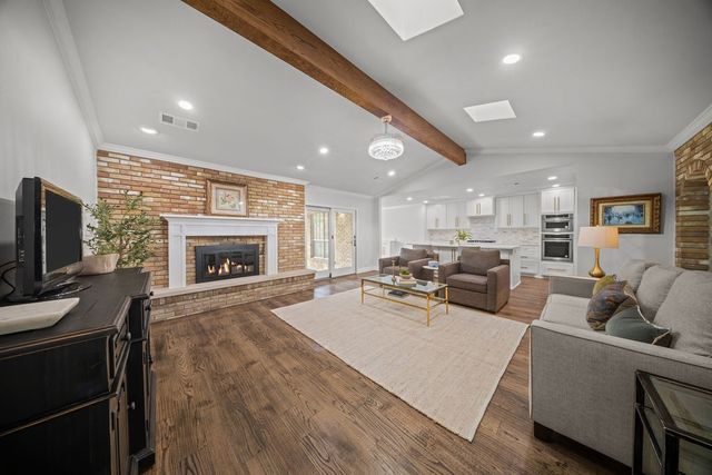 2904 Hunters Creek Place, Plano, TX 75075