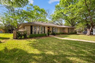 2904 Hunters Creek Place, Plano, TX 75075