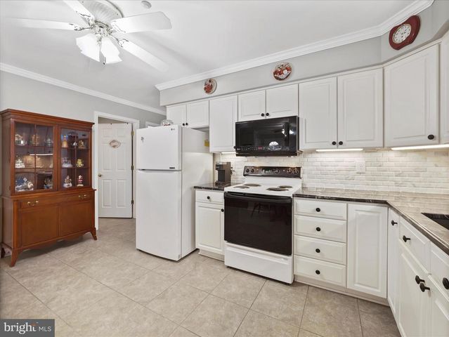 124 BUTTERCUP DR, Hagerstown, MD 21740