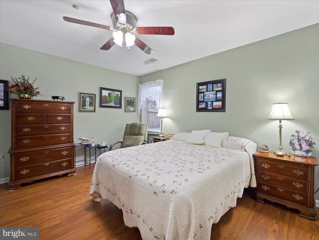 124 BUTTERCUP DR, Hagerstown, MD 21740