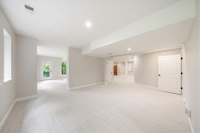 12204 Wyandotte Court, Kansas City, MO 64145