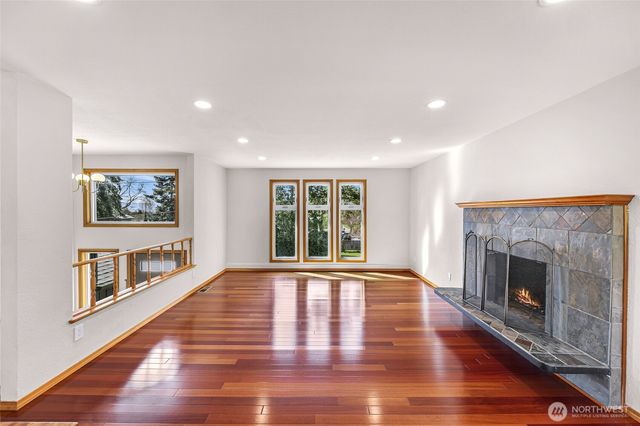 2832 St Clair, Bellingham, WA 98226