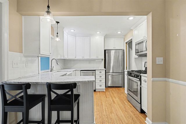 631 N Linden Street, Marshall, MI 49068