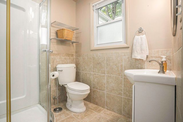 631 N Linden Street, Marshall, MI 49068