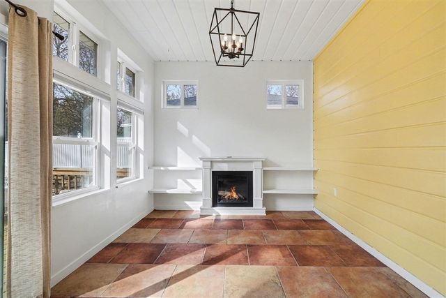 631 N Linden Street, Marshall, MI 49068