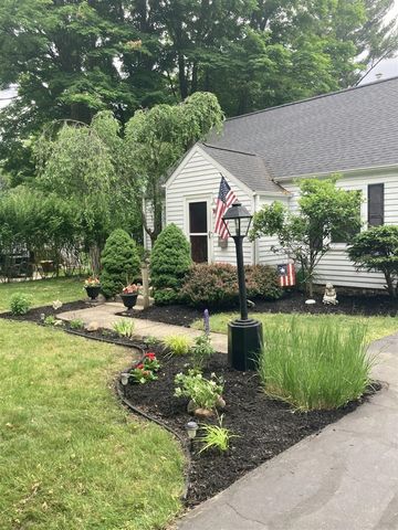 631 N Linden Street, Marshall, MI 49068