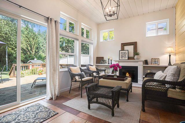 631 N Linden Street, Marshall, MI 49068