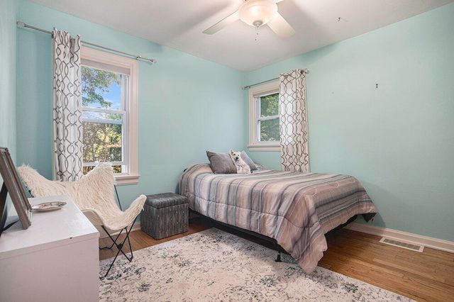 631 N Linden Street, Marshall, MI 49068