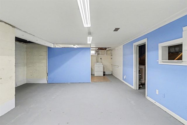 631 N Linden Street, Marshall, MI 49068