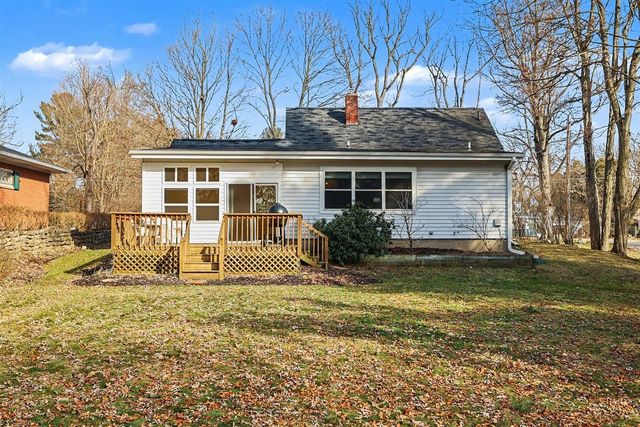 631 N Linden Street, Marshall, MI 49068