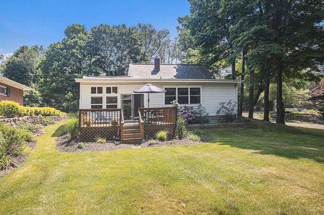 631 N Linden Street, Marshall, MI 49068