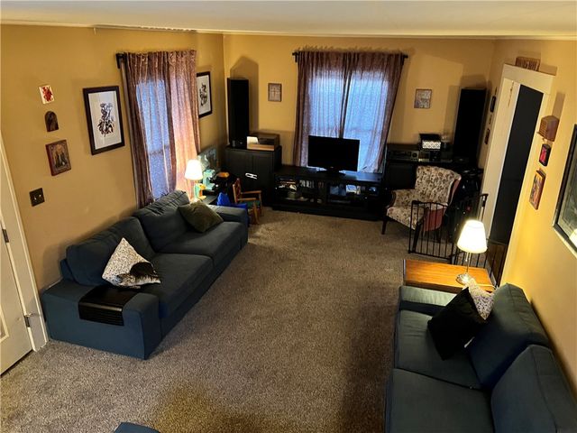 4 E Ridge Ave, Greenville Boro, PA 16125