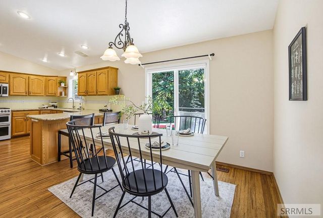 1184 Shadow Mountain Court, Idaho Falls, ID 83404