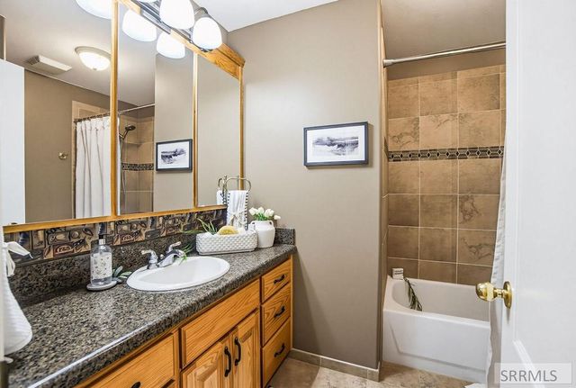 1184 Shadow Mountain Court, Idaho Falls, ID 83404