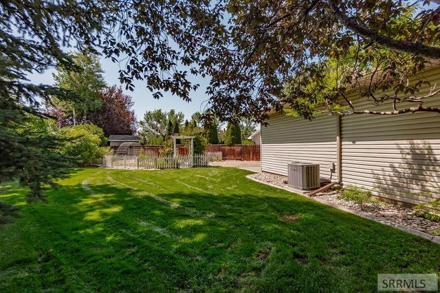 1184 Shadow Mountain Court, Idaho Falls, ID 83404