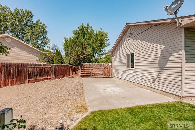 1184 Shadow Mountain Court, Idaho Falls, ID 83404