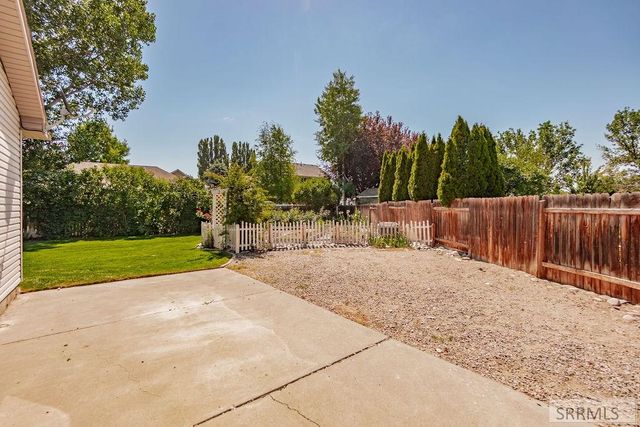 1184 Shadow Mountain Court, Idaho Falls, ID 83404