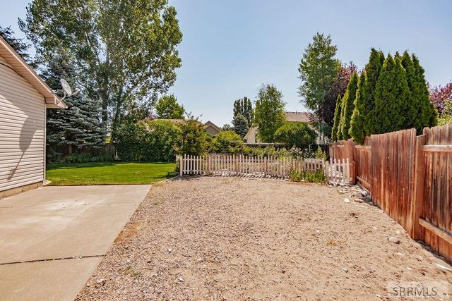 1184 Shadow Mountain Court, Idaho Falls, ID 83404