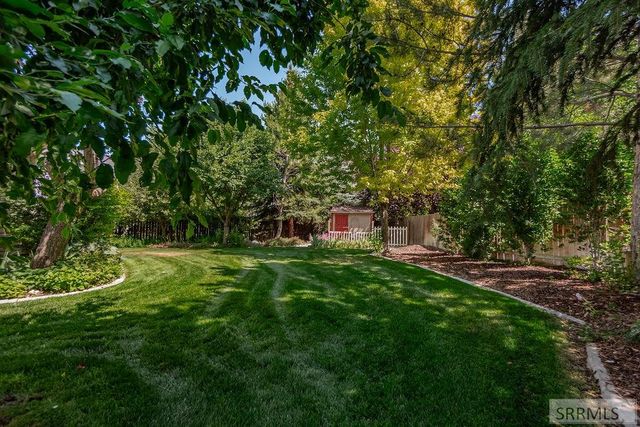 1184 Shadow Mountain Court, Idaho Falls, ID 83404