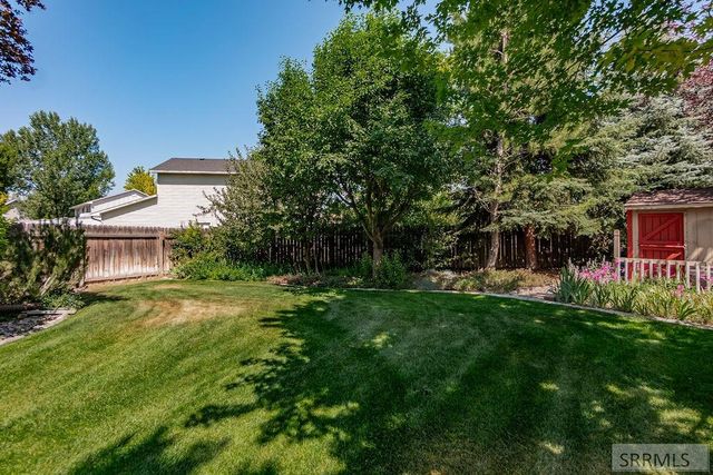 1184 Shadow Mountain Court, Idaho Falls, ID 83404