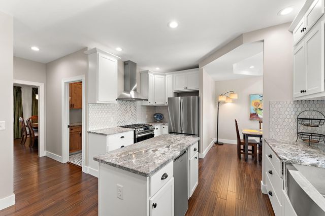 2656 Mariestad Drive, Valparaiso, IN 46385